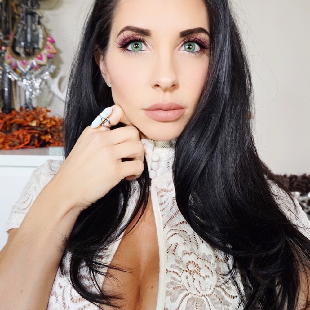 🙆🏻❤️ Welcome To My Closet Lovies!!