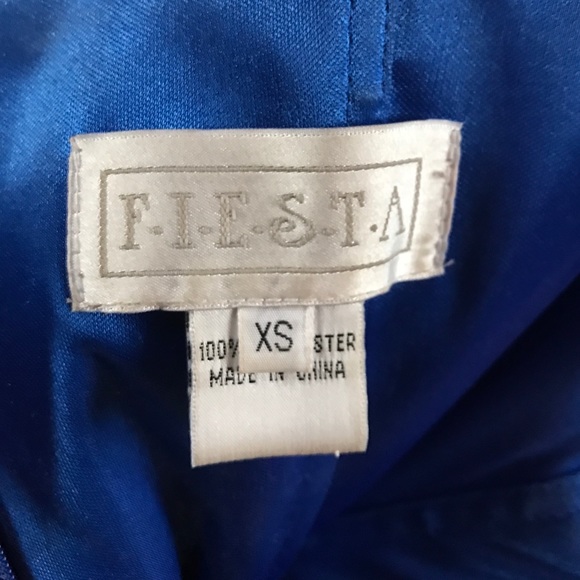 Dress - Picture 3 of 4