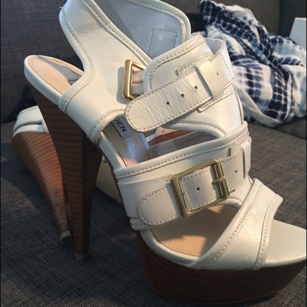 White Steve Madden sandals