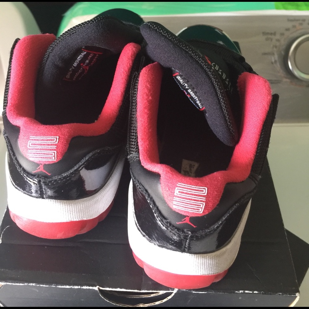 Shoes - Picture 3 of 4