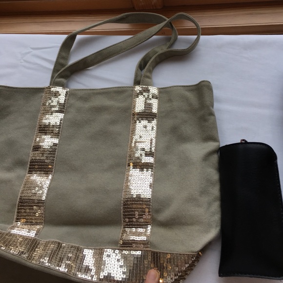 New  Sparkly totes NEW 🌸🌸 - Picture 7 of 7