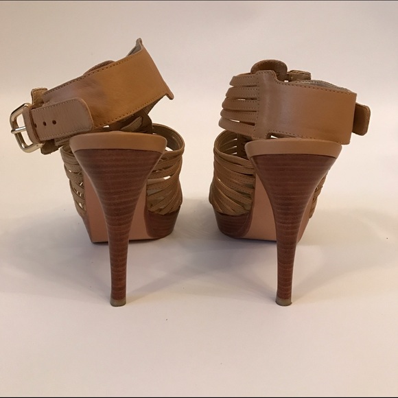 Stuart Weitzman Nude gladiator style heels - Picture 3 of 4