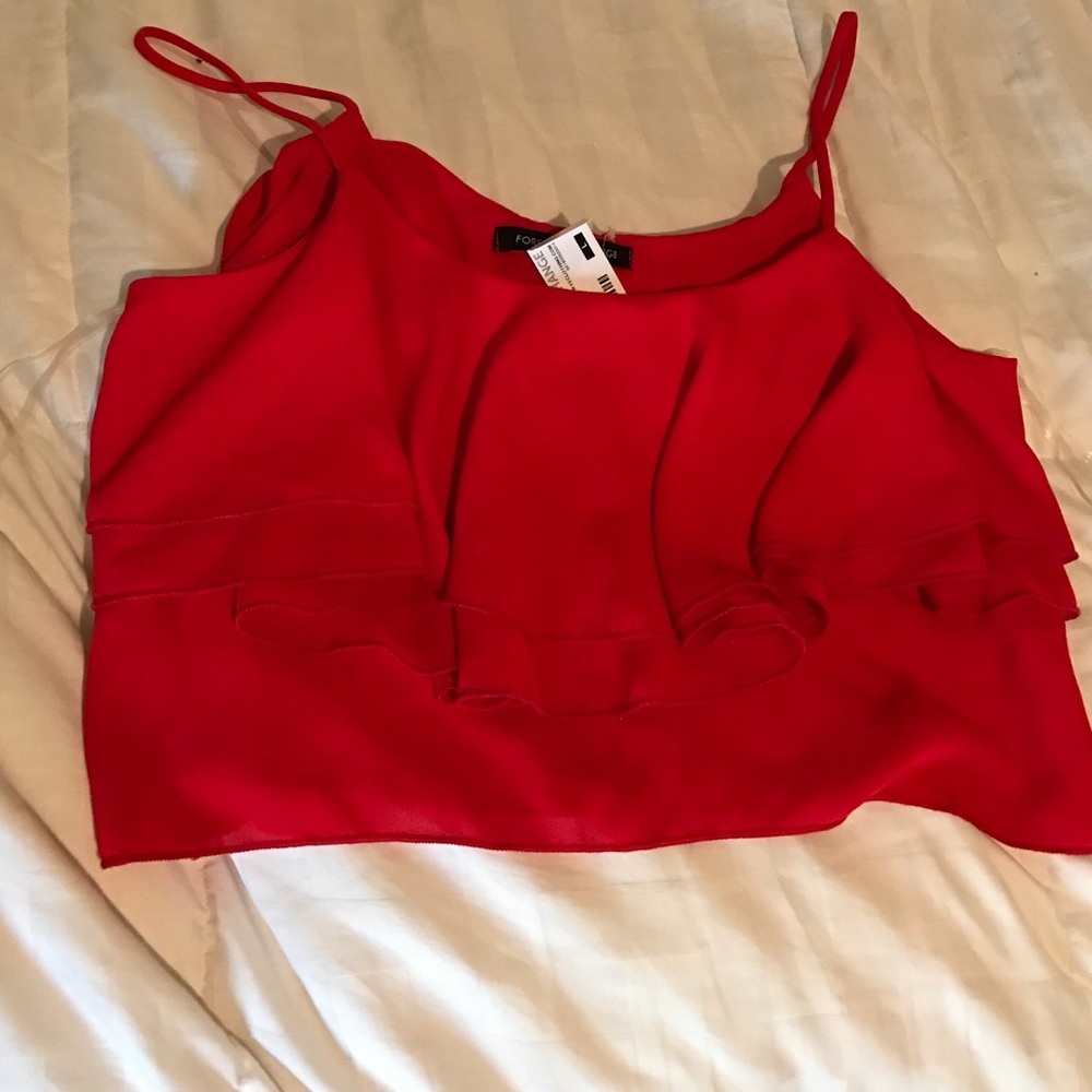 Red flowy crop top❤