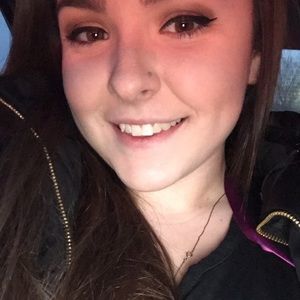 Meet your Posher, Alexandria