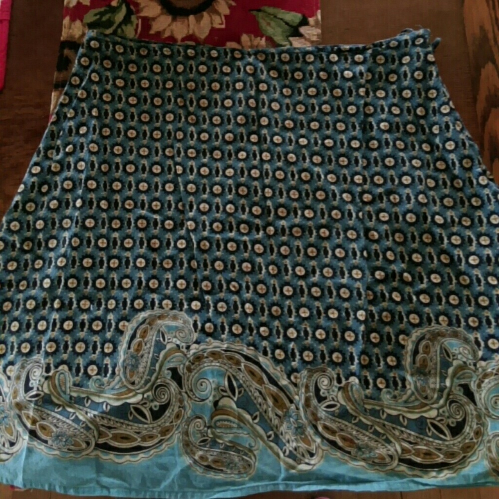 Fun and flirty patterned skirt