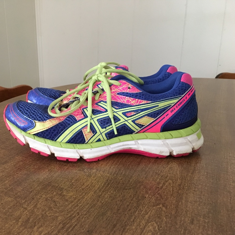 Asics tennis shoes