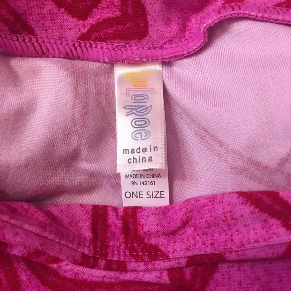 💗SOLD💗 Lularoe Mommy Me Valentine Legging Set - Picture 3 of 3