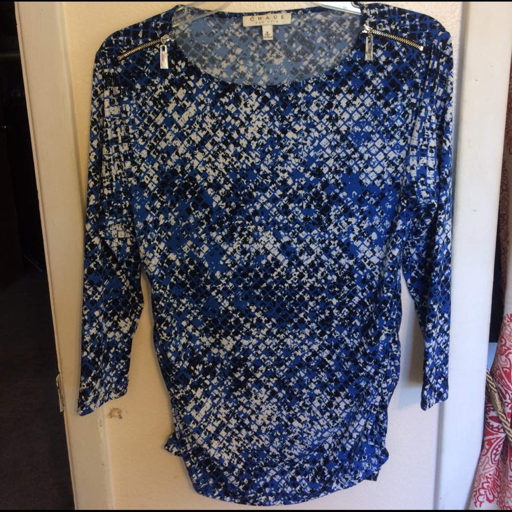 Business casual zipper top