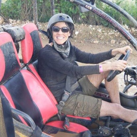 Meet your Posher, Kim - Picture 1 of 1