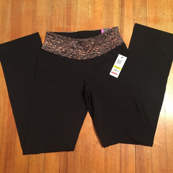 Active pants - Picture 2 of 3