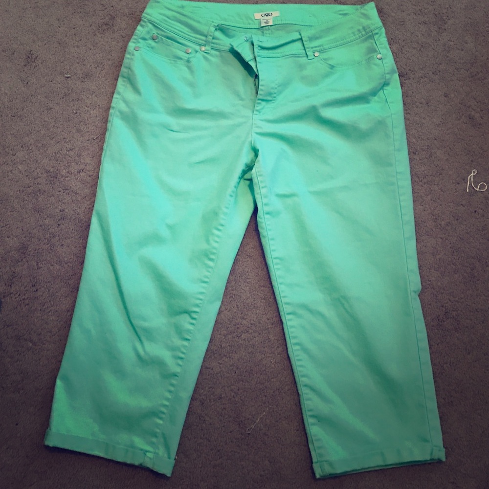 Sea foam green crops