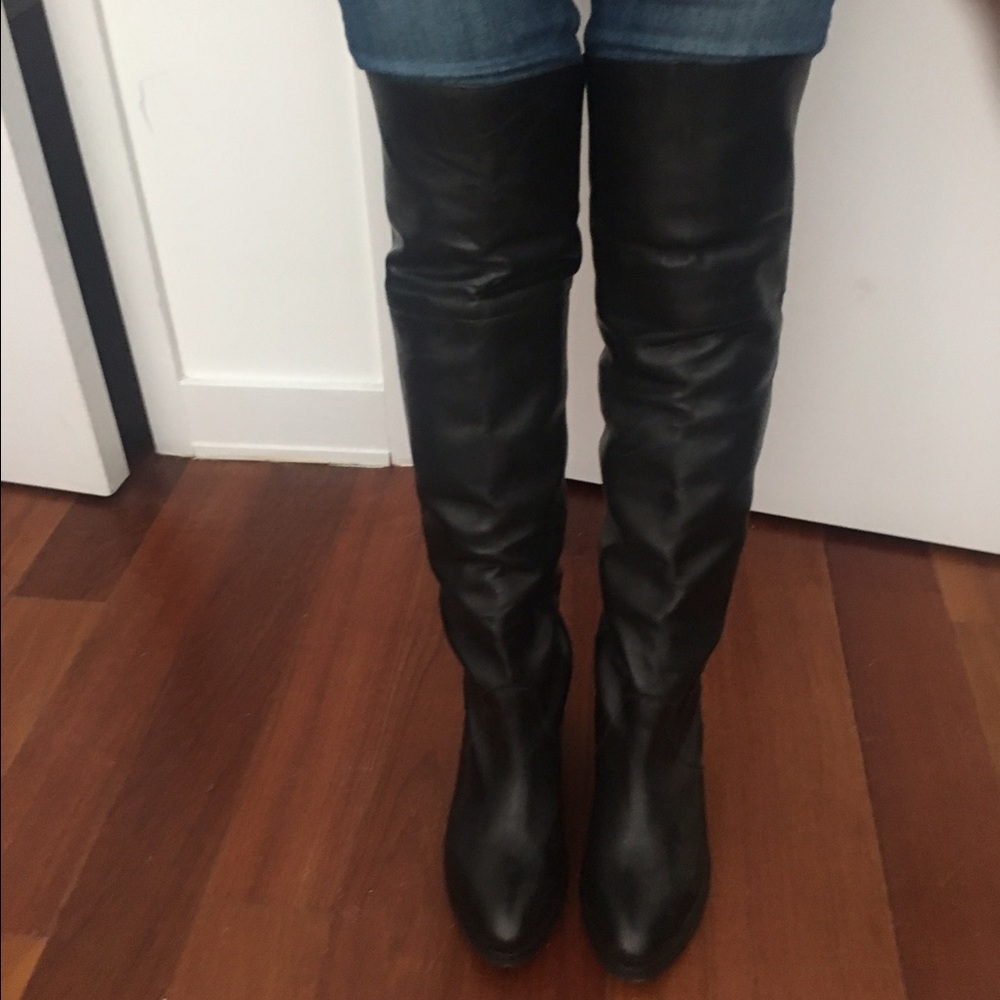 Over knee leather boots