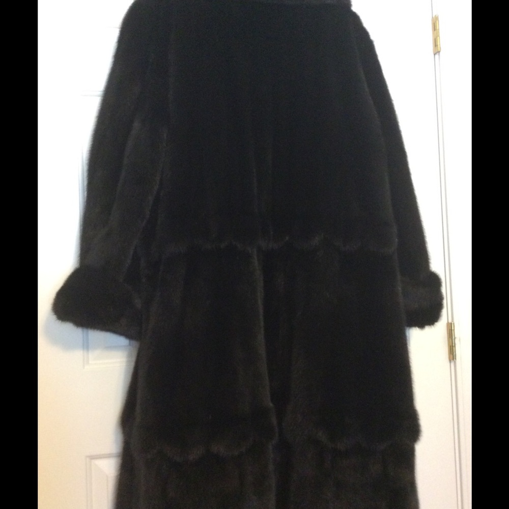 Henig Furs Full Length 4 in 1 Mink Coat - Picture 2 of 4