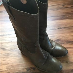 Frye Carson Pull-On Boots 8.5