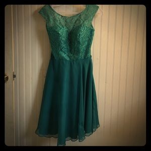 Da Vinci Size 8 bridesmaid dress