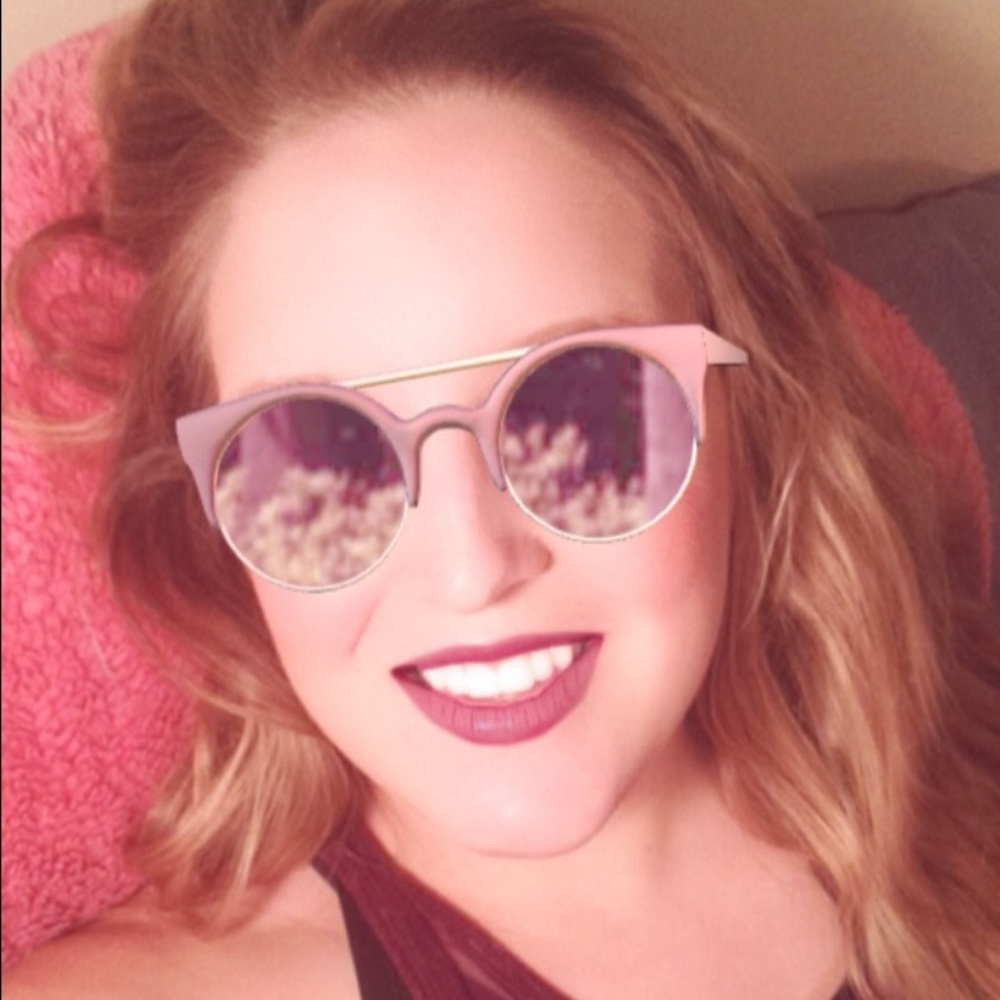 Meet your Posher, Rachel