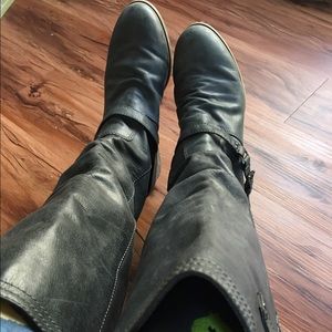 Steve Madden Black Roady 8