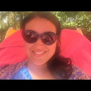 Meet your Posher, Catherine