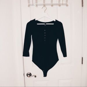 Basic Black 3/4 sleeve bodysuit