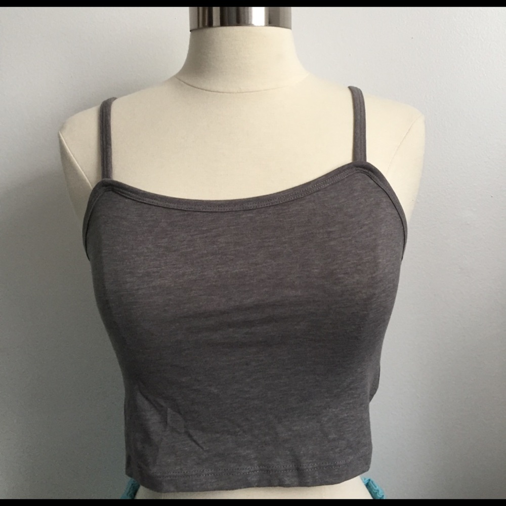Gray cropped tank