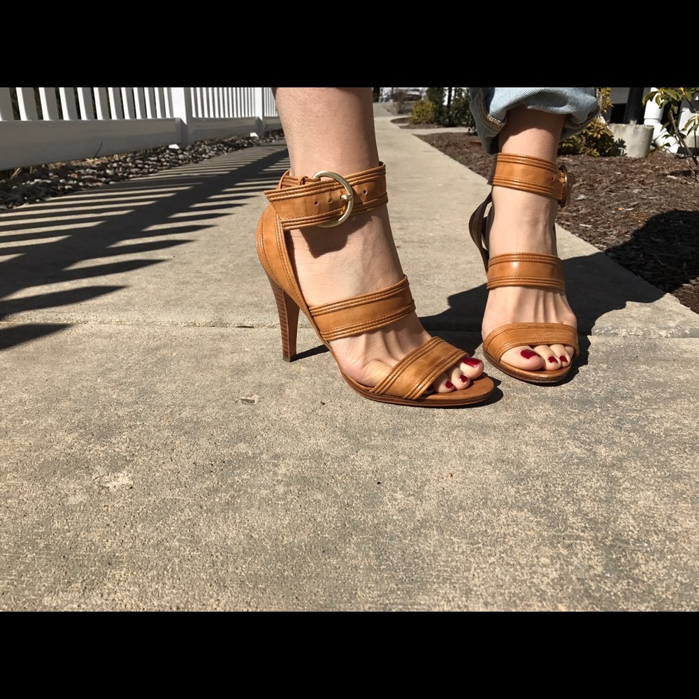 Maxstudio nude wrap around leather heels