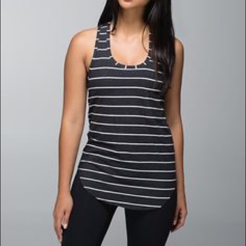 **SOLD** Lululemon Yogi Tank Size 2