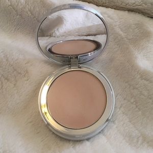 It Cosmetics airbrush CC+ powder foundation
