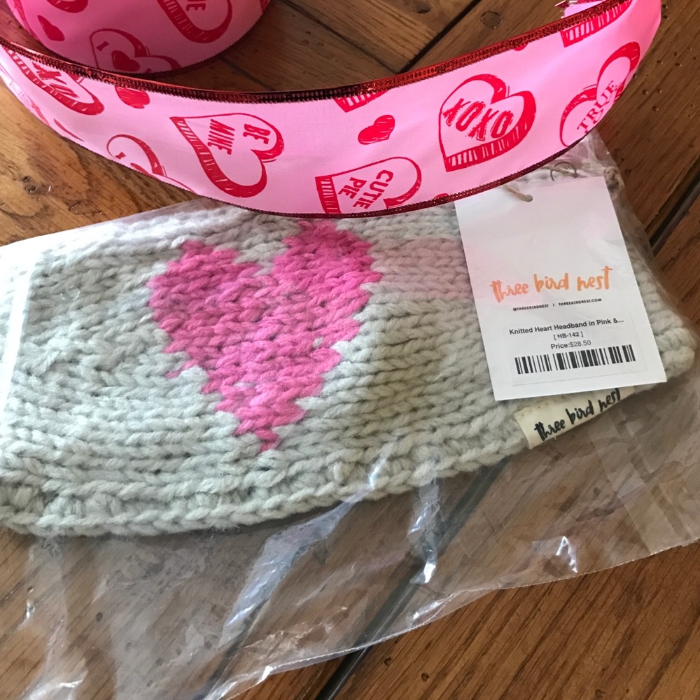 Cute pink heart headband 💕💕💕