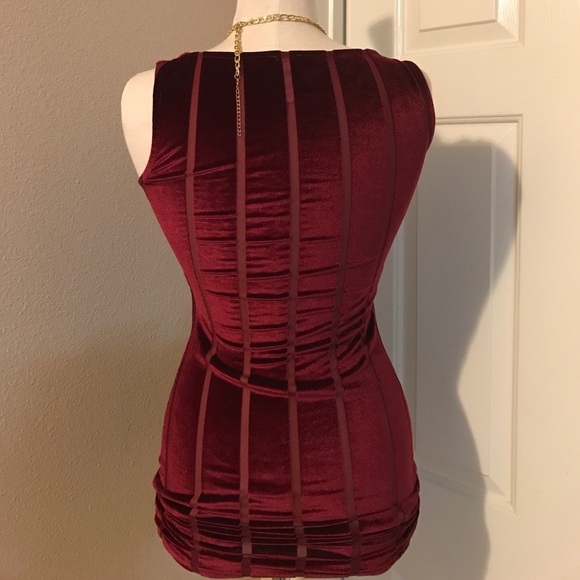 Deep Cut Velvet Bodycon Dress - Picture 4 of 4