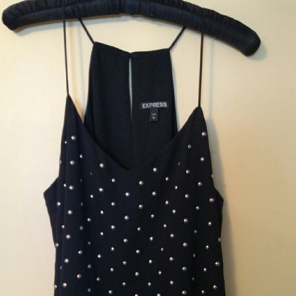 Express  embellished swing top