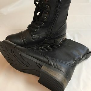 'Wanted' Prague Lace Up Boots