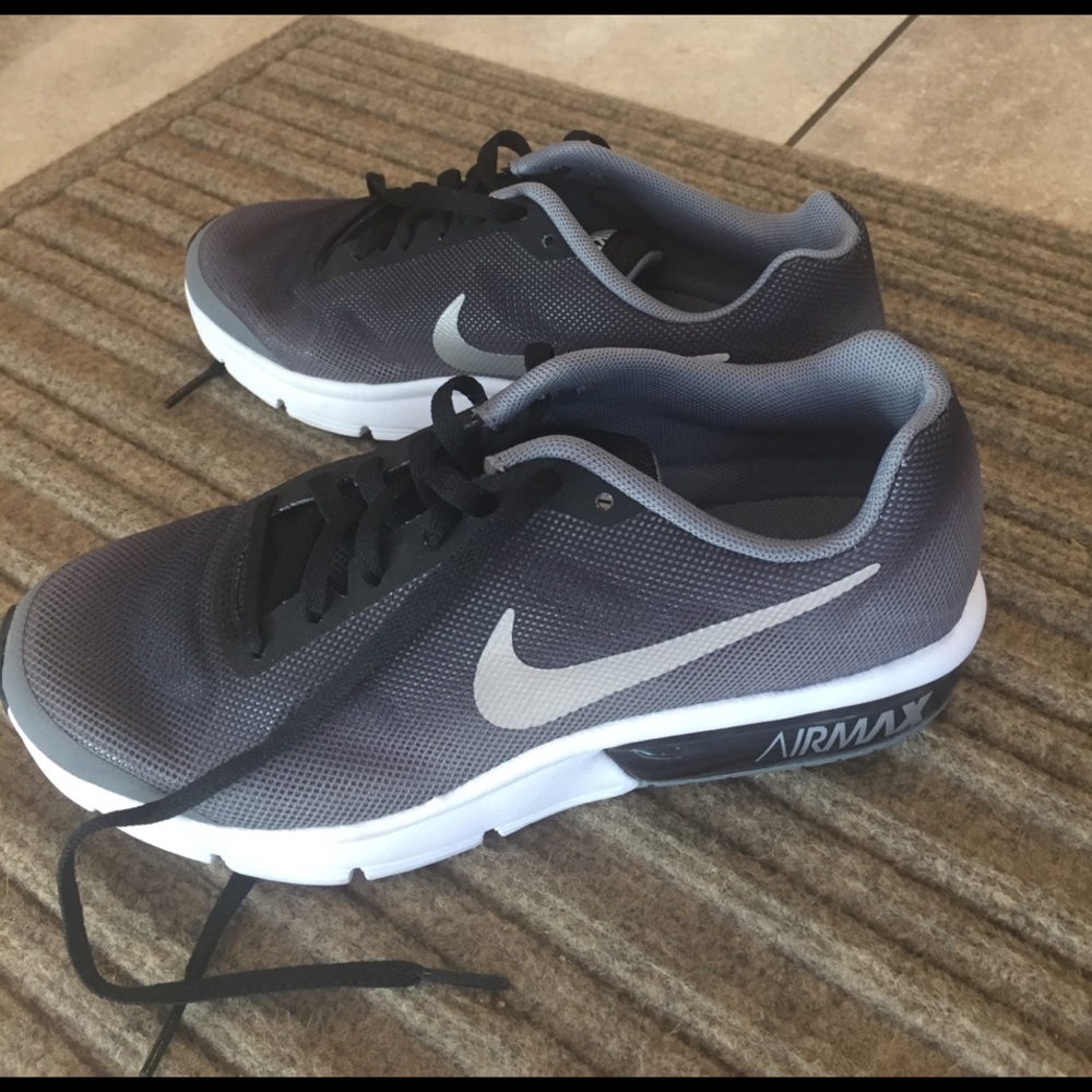 Nike Air Max Sneakers, Women's size 4.5
