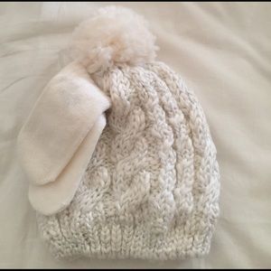 2-Piece Hat/Mitten Set
