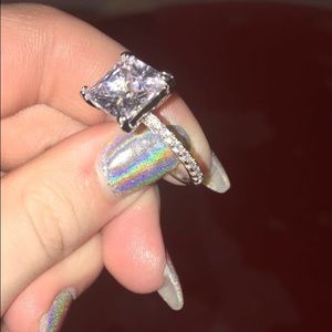 Meet your Posher, Kala