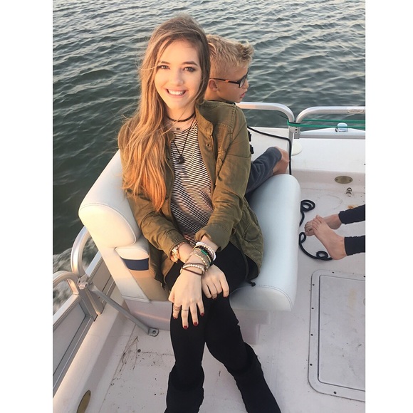 Meet your Posher, Megan - Picture 1 of 1