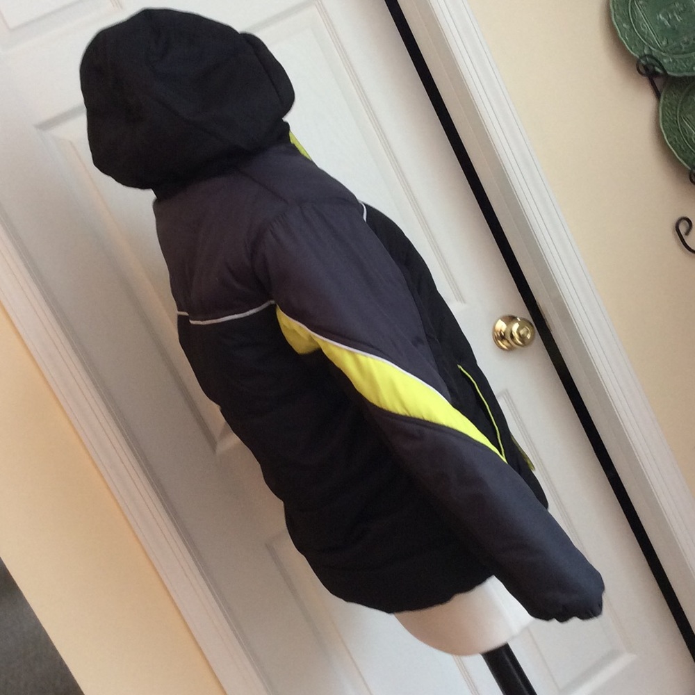 Worn Once! BOYS 18/20 Protective System JACKET - Picture 2 of 4
