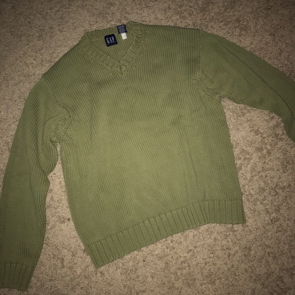 Gap V neck green sweater