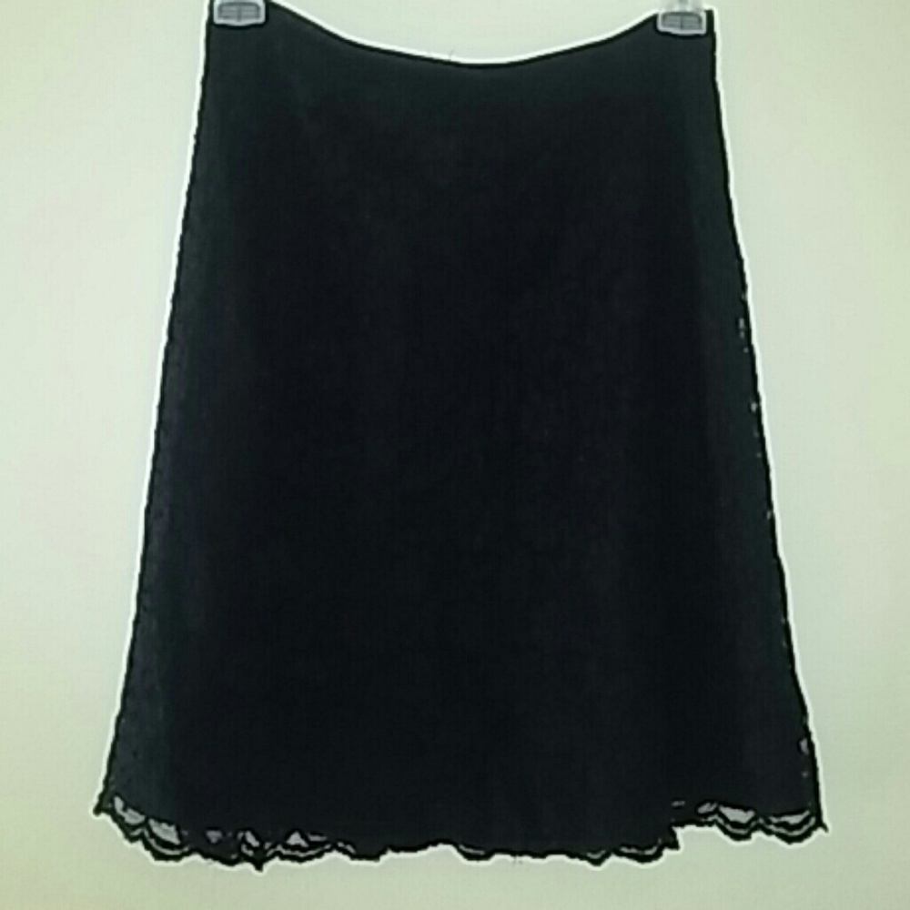 Lace skirt
