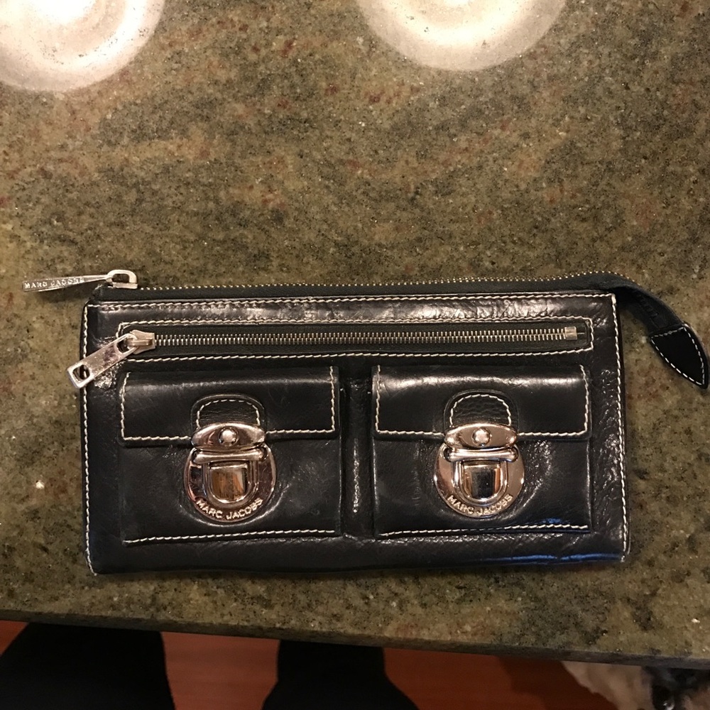 Marc Jacobs black wallet