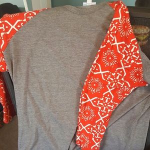 LuLaRoe Randy <Raglan Tee>