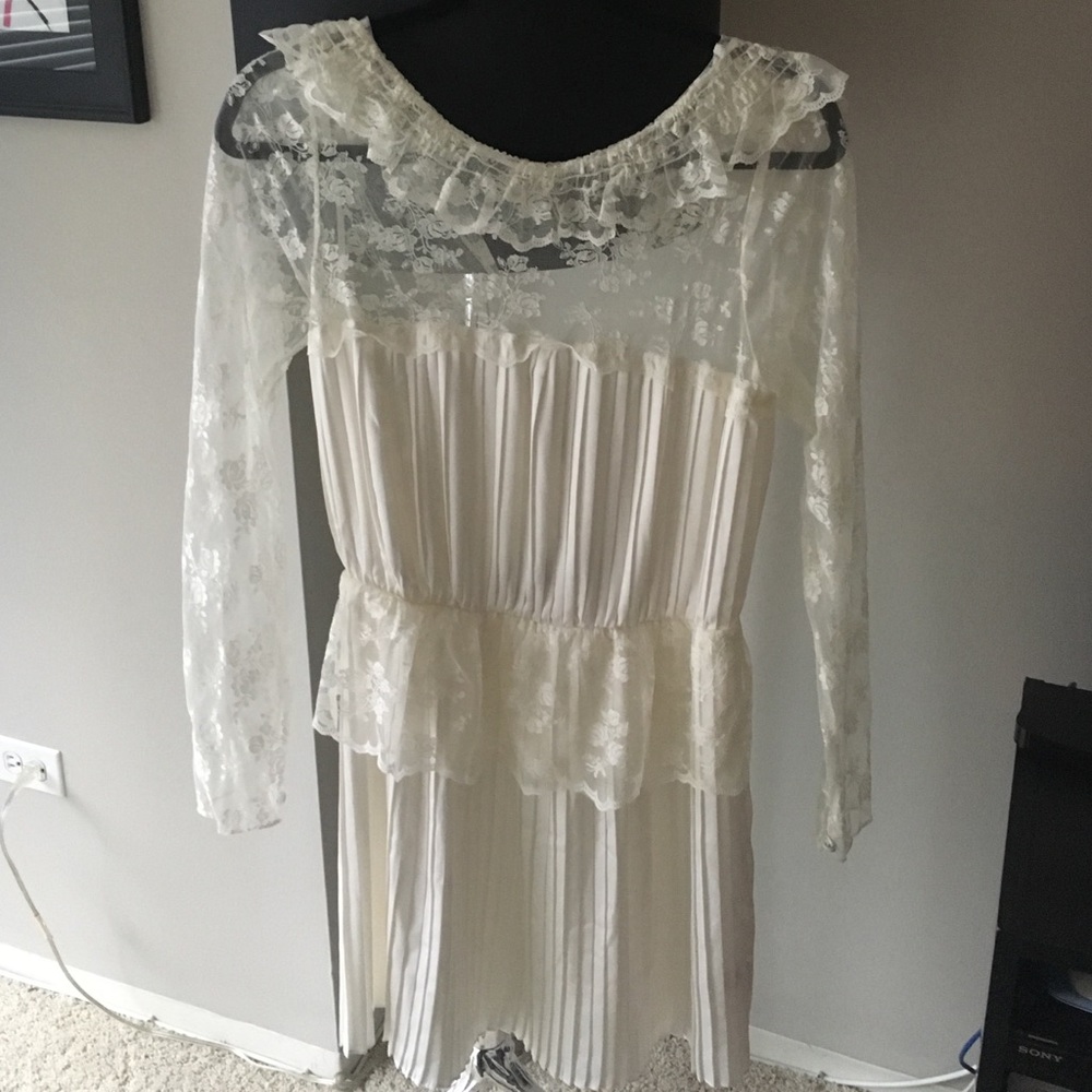 Brand new Ivory classic, Free People Dress!