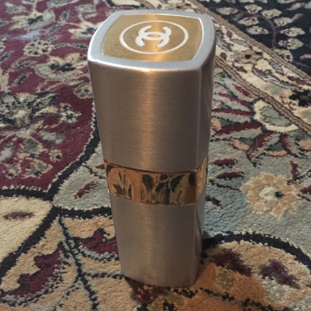 Chanel no. 19 vintage toilette spray