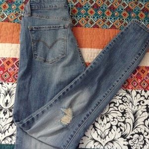 High Rise Levi Skinny Jeans
