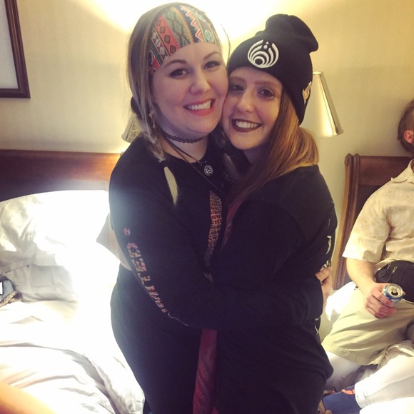 Meet your Posher, Cassie - Picture 2 of 3