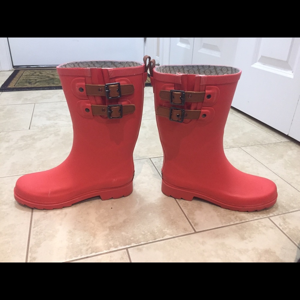 Chooka rain boots!! 💕💕💕