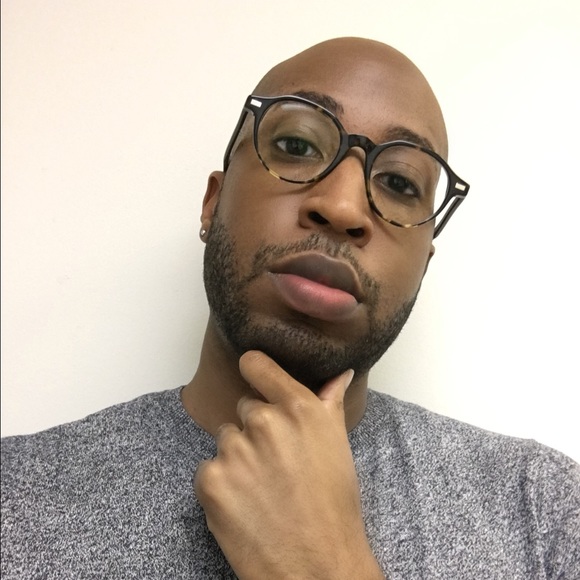 Meet your Posher, Quinton - Picture 1 of 1