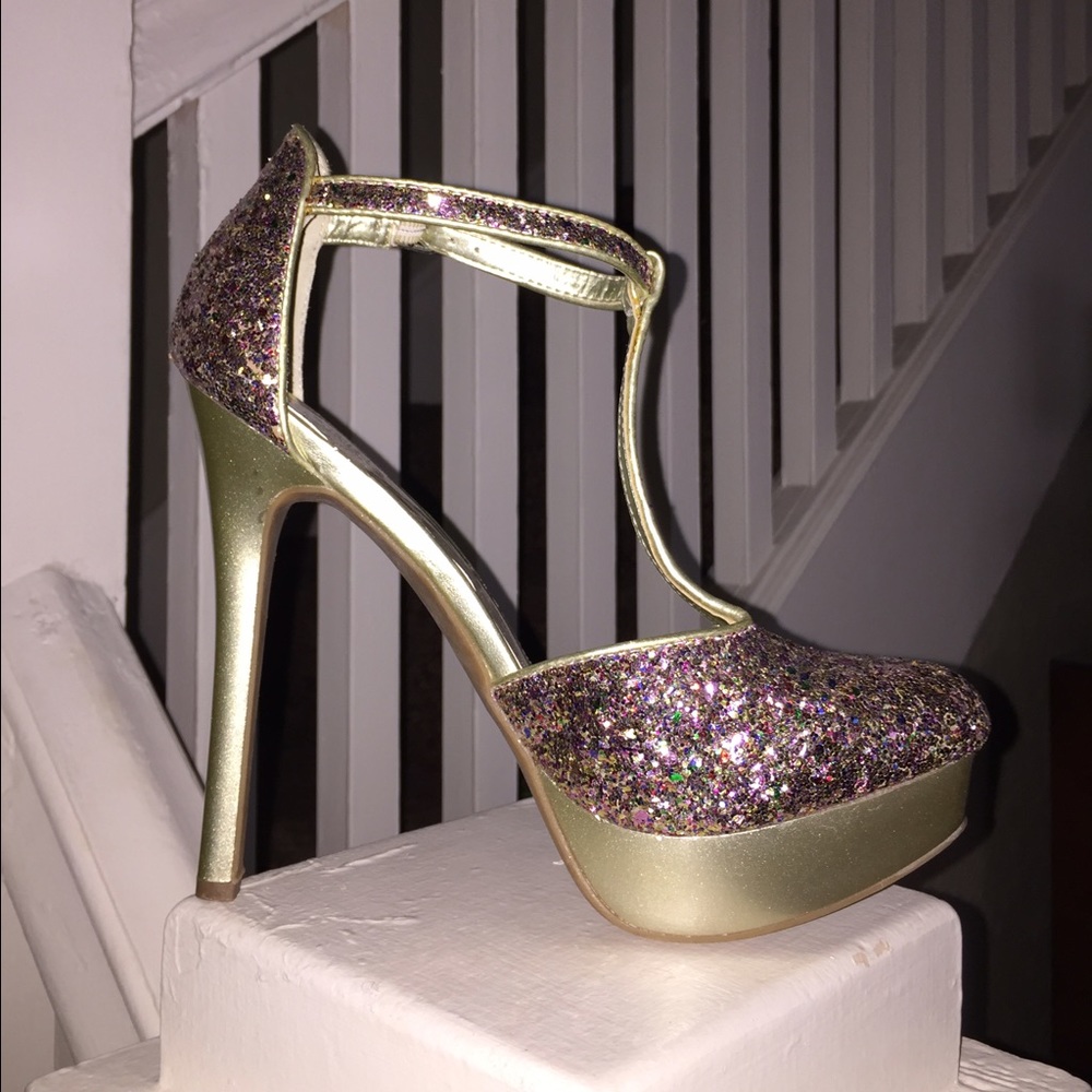 CARLOS by Carlos Santana BRAND NEW size 8