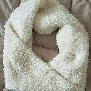Fluffy infinity scarf