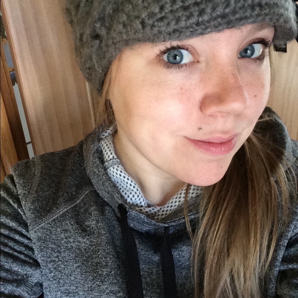 Meet your Posher, Brooke