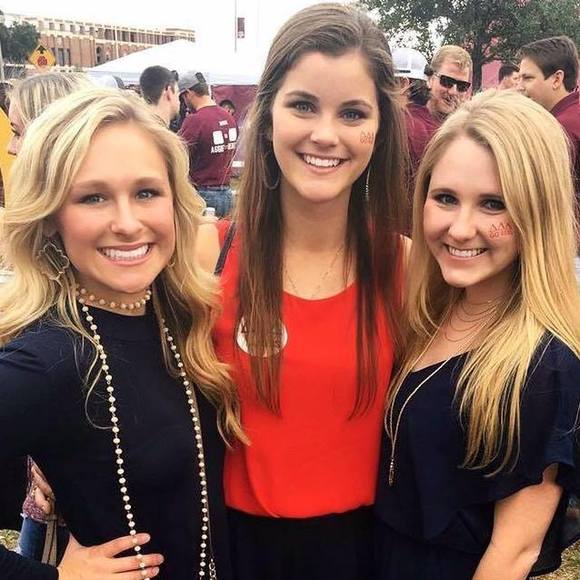 Meet your Posher, Sarah - Picture 1 of 1